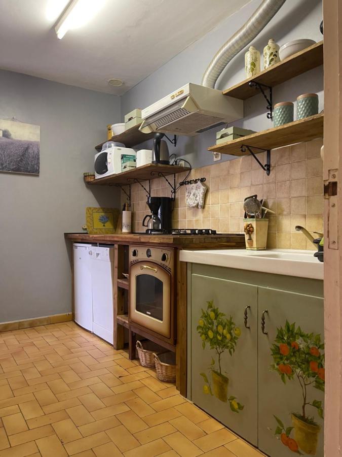 Montagne D'Alaric Apartment Moux Екстериор снимка