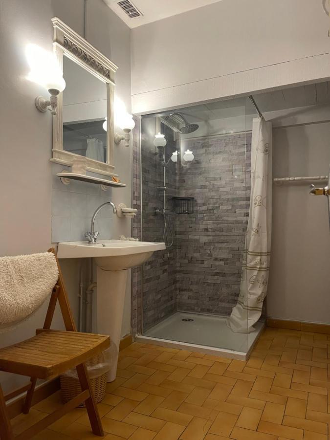 Montagne D'Alaric Apartment Moux Екстериор снимка