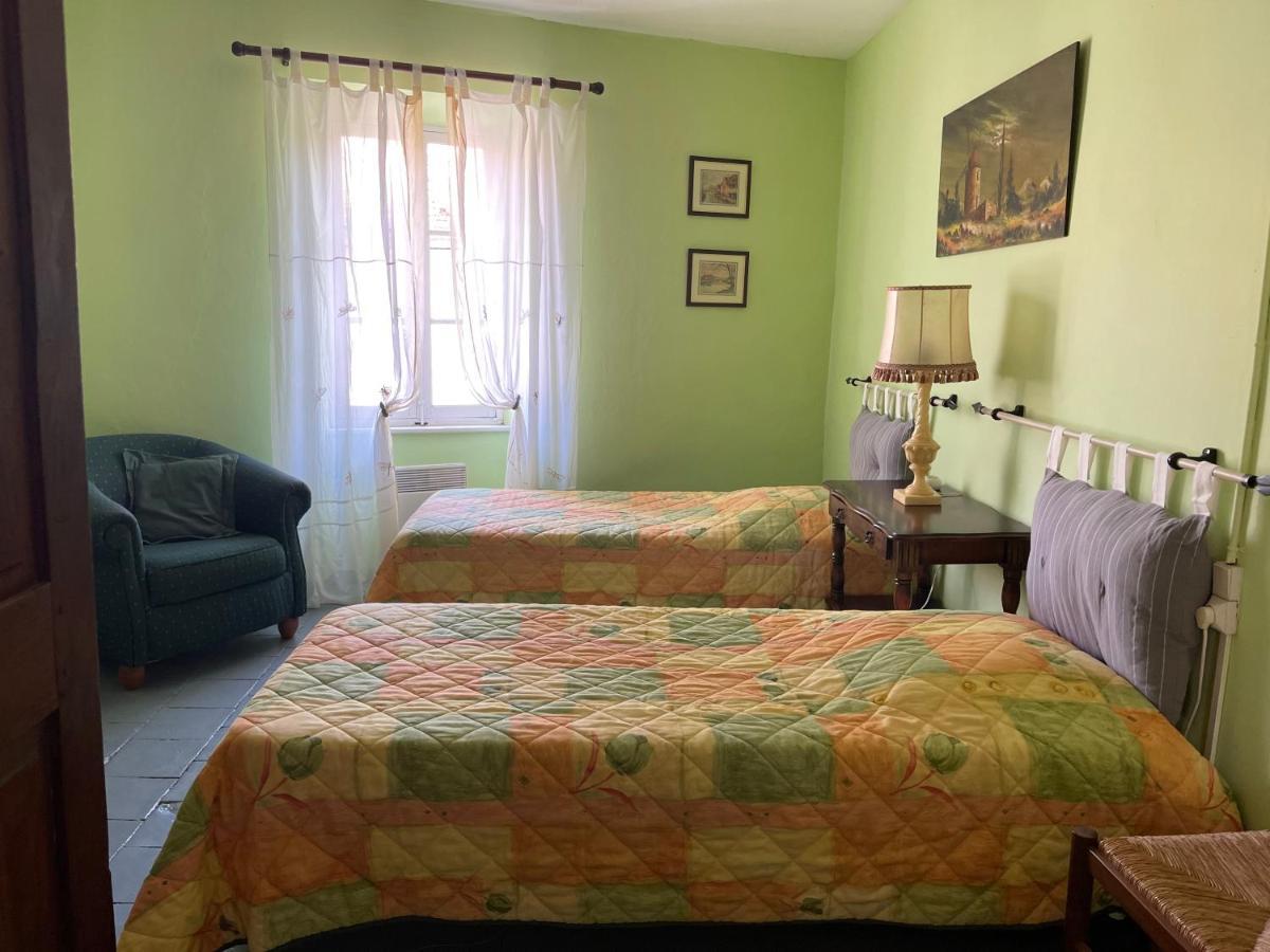 Montagne D'Alaric Apartment Moux Екстериор снимка
